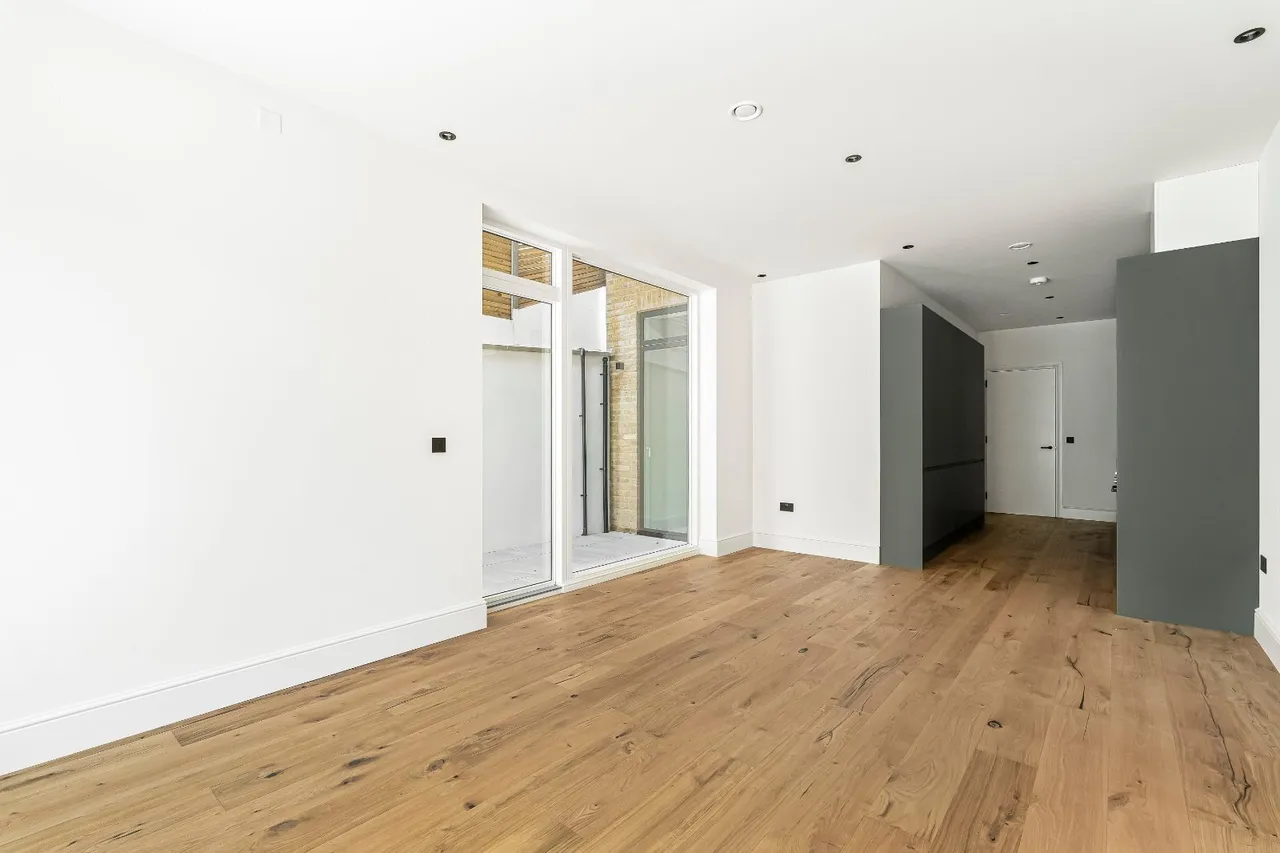 Rosemont Road, London, W3, photo 5