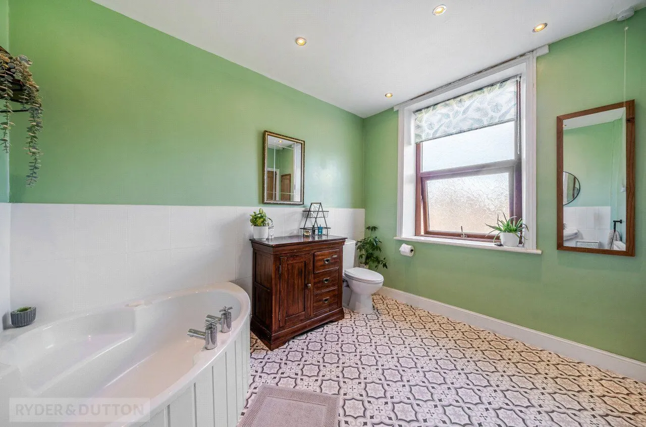West View Terrace, Bradshaw, HX2, photo 14