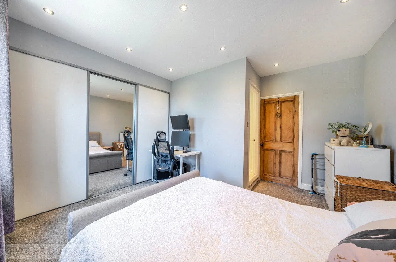 West View Terrace, Bradshaw, HX2, photo 9