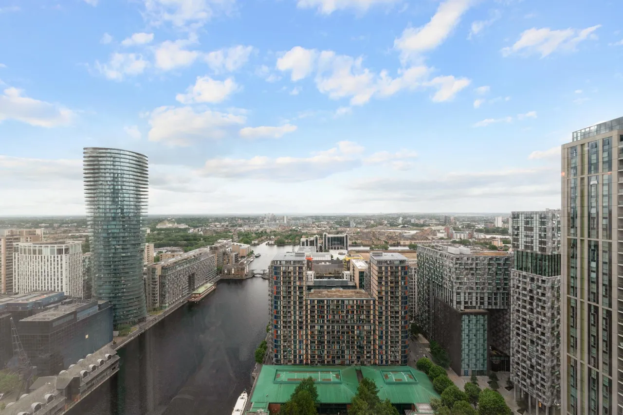 Pan Peninsula Square, Canary Wharf, E14, photo 18
