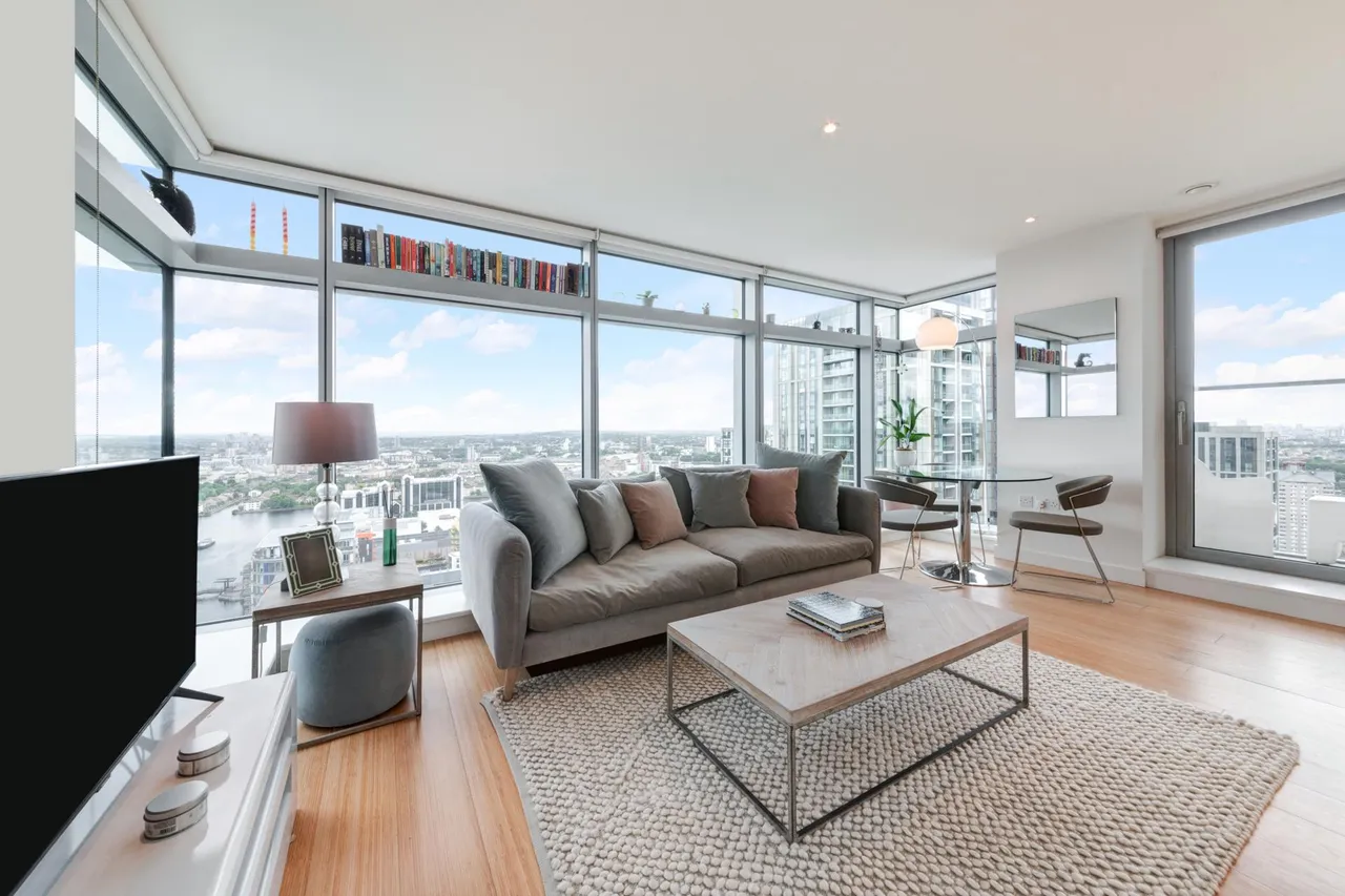2 bed flat for sale, Pan Peninsula Square, Canary Wharf, E14