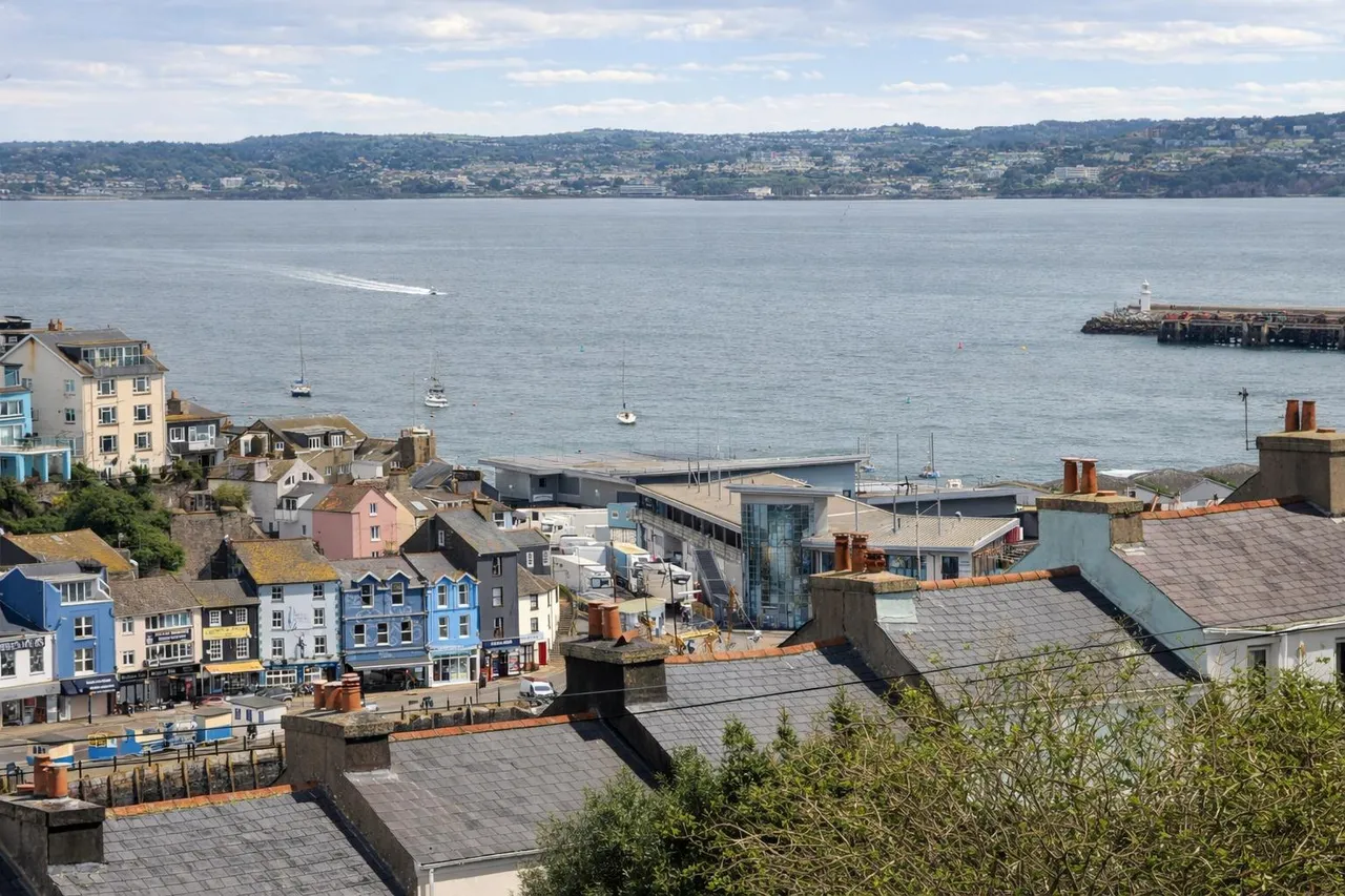 Mount Road, Brixham, TQ5, photo 15