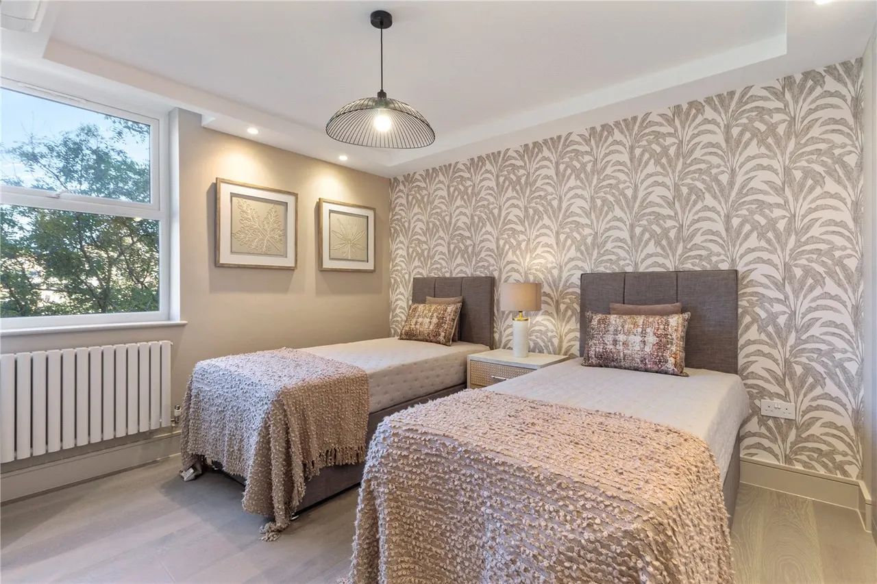 Boydell Court, St John's Wood Park, NW8, photo 7