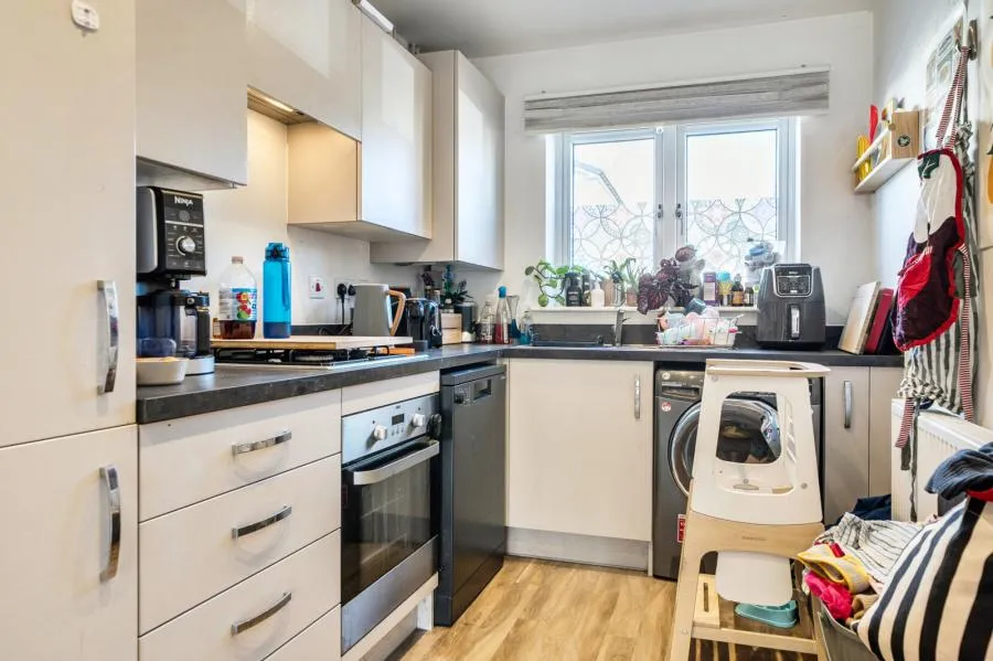Stanmore Crescent, Carterton, OX18, photo 5