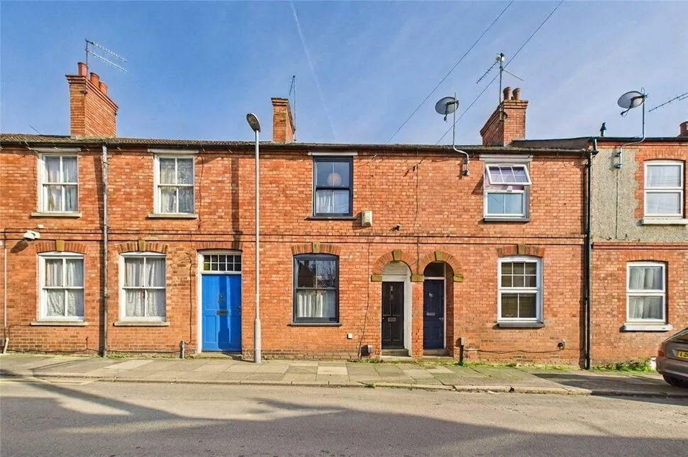2 bed house for sale, High Street, Kingsthorpe, NN2