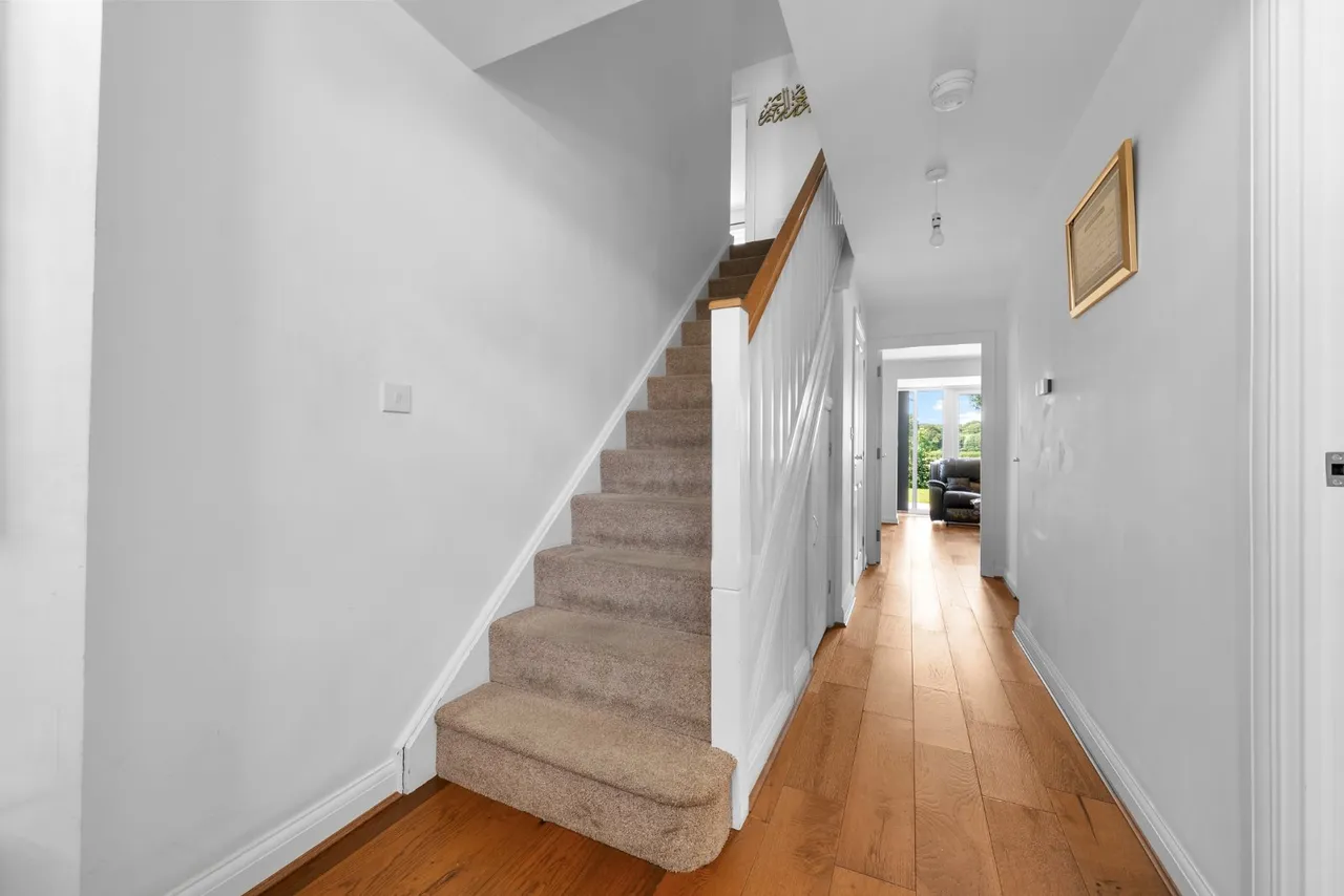 Great North Close, Wetherby, LS22, photo 6
