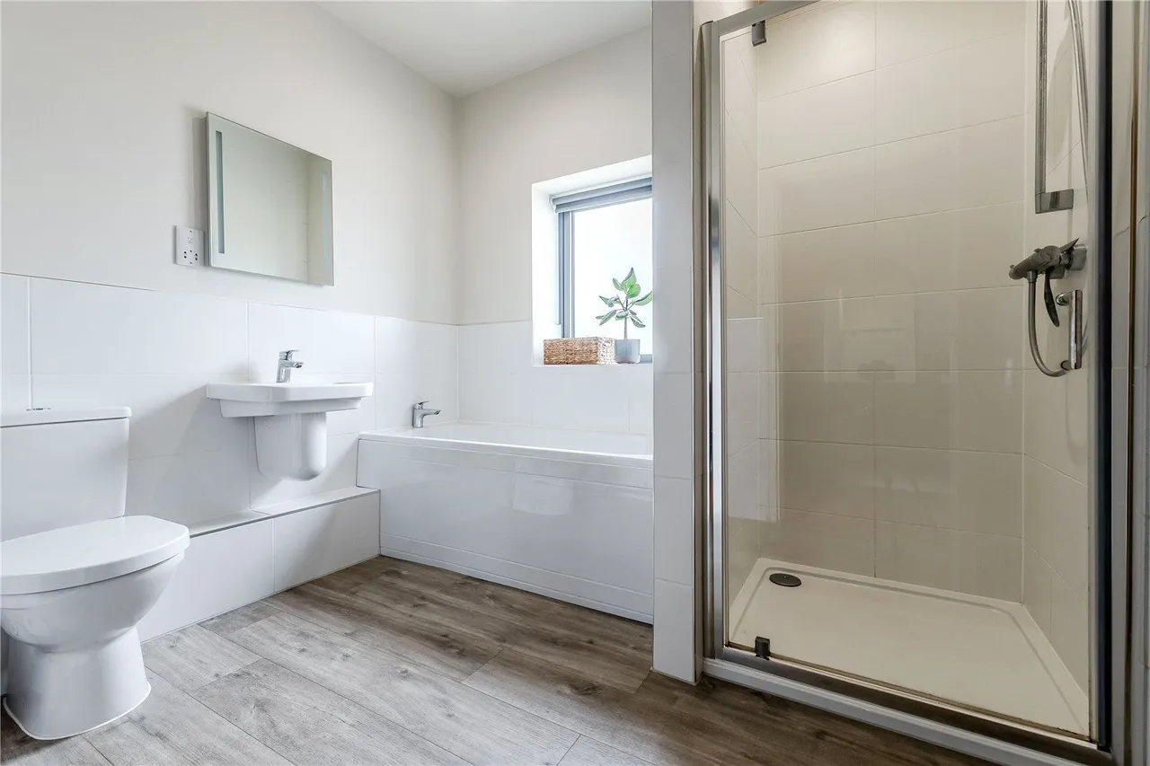 Low Lane, Horsforth, LS18, photo 8