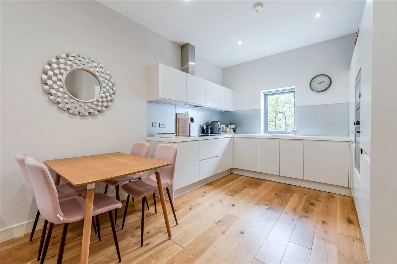 Low Lane, Horsforth, LS18, photo 3