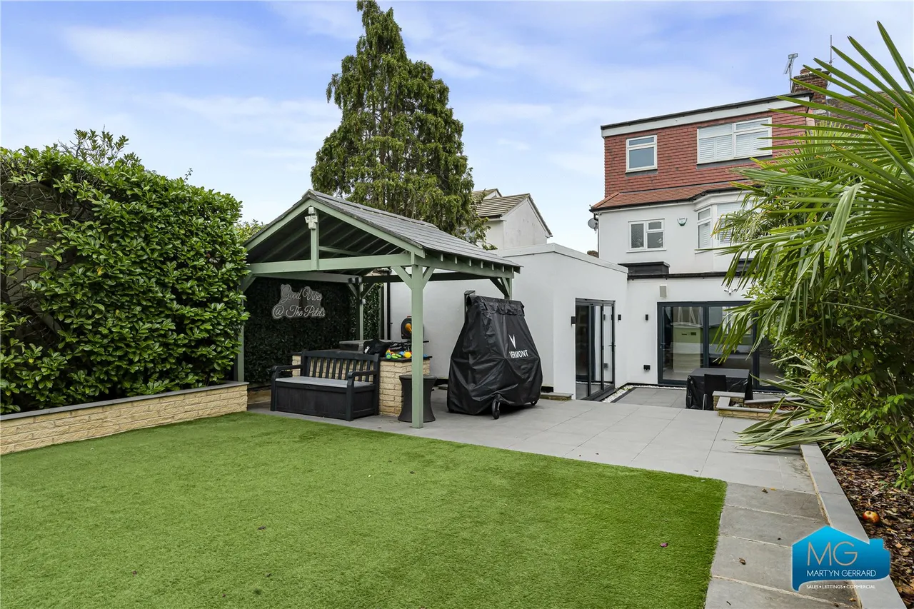 Holly Hill, London, N21, photo 37