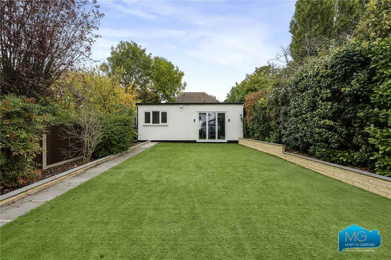 Holly Hill, London, N21, photo 28