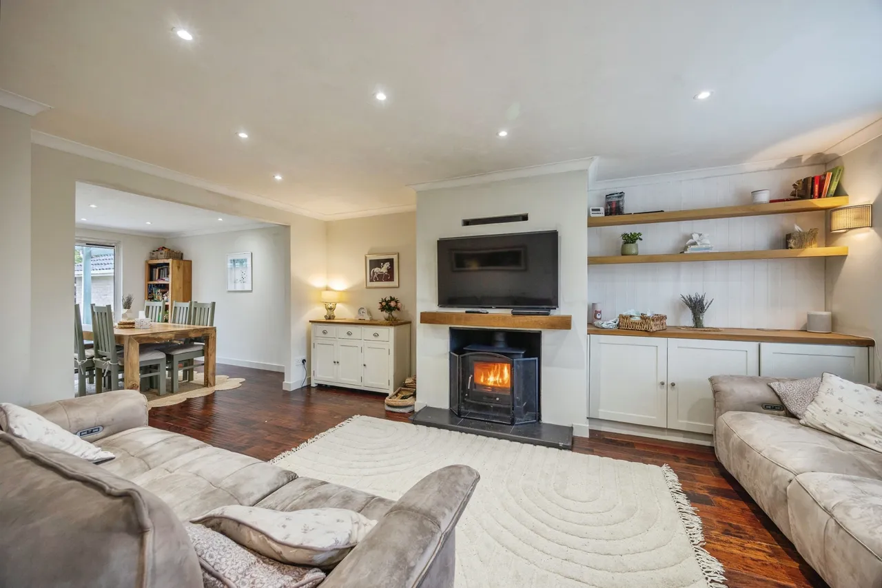 4 bed house for sale, Buchanan Crescent, Livingston, EH54