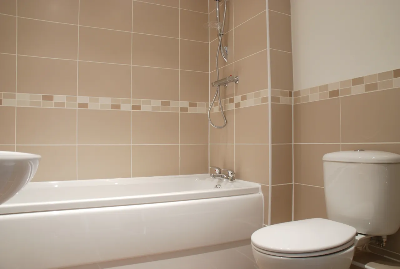 33 Langtry Court, Lanadron Close, Isleworth, photo 7