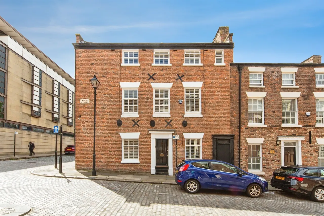 4 bed house for sale — Mount Street, Liverpool