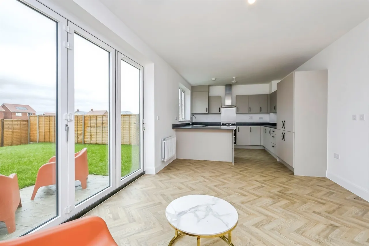 Violet Way, Hailsham, BN27, photo 7