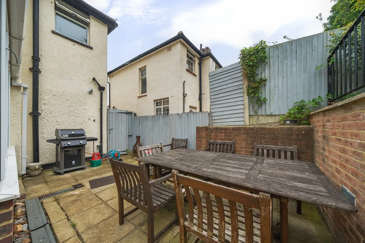 Warland Road, SE18, photo 16