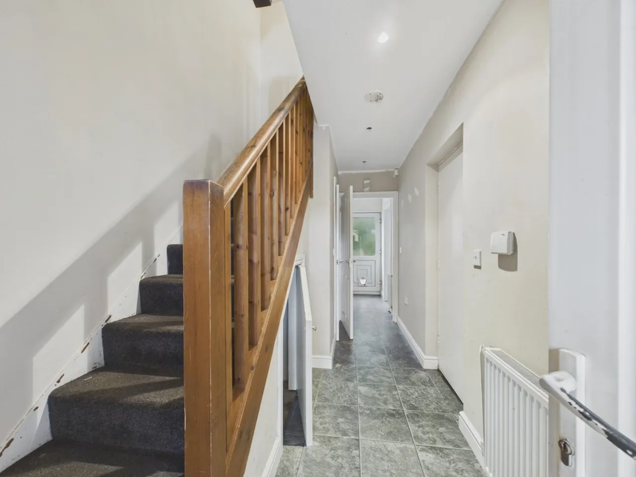 Meadstead Fold, Royston, photo 3