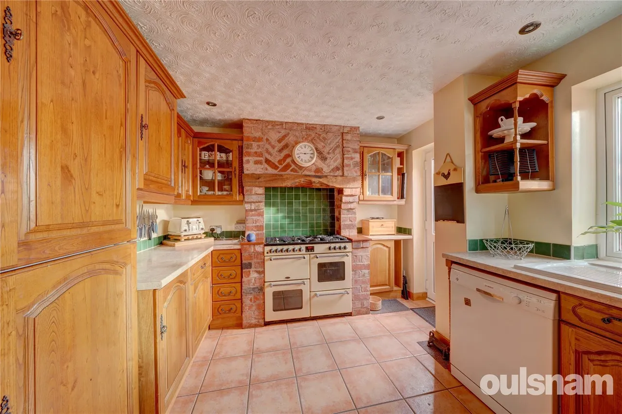 Brantwood Road, Droitwich, Worcestershire, WR9 7RR, photo 4