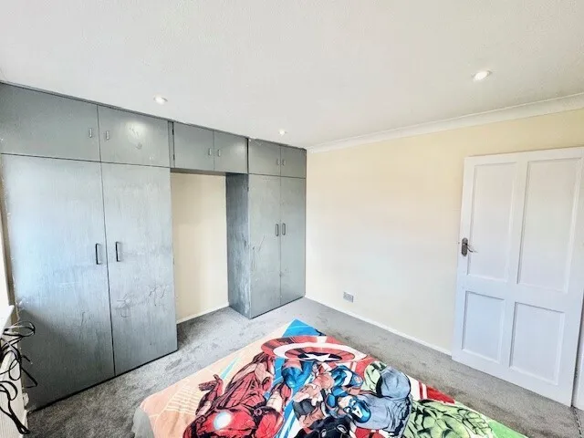Stephen Avenue, Rainham, RM13 7NP, photo 4