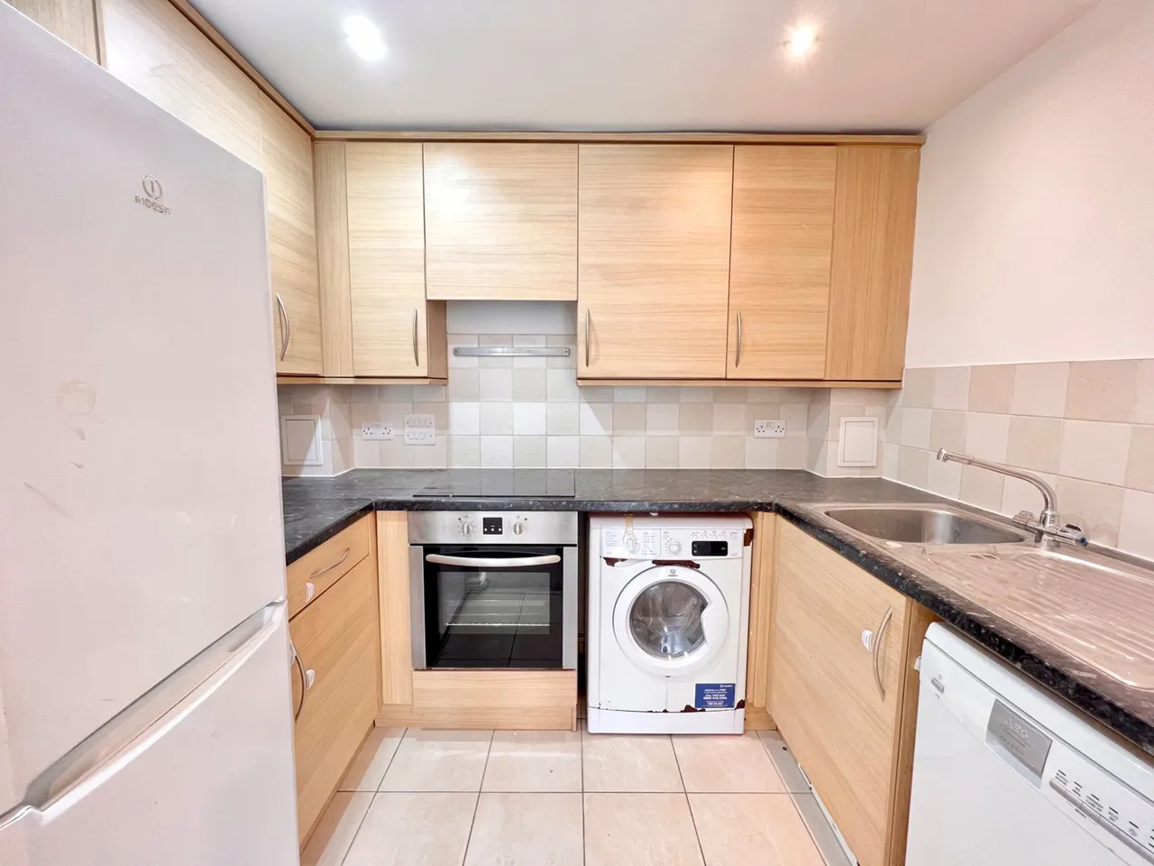 Highfield Road, Feltham, TW13 4GS, photo 8