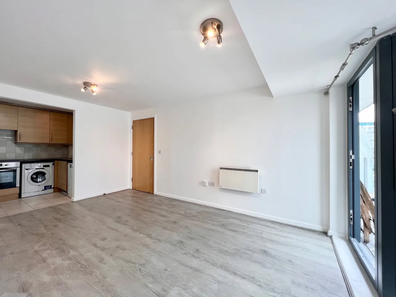 Highfield Road, Feltham, TW13 4GS, photo 4