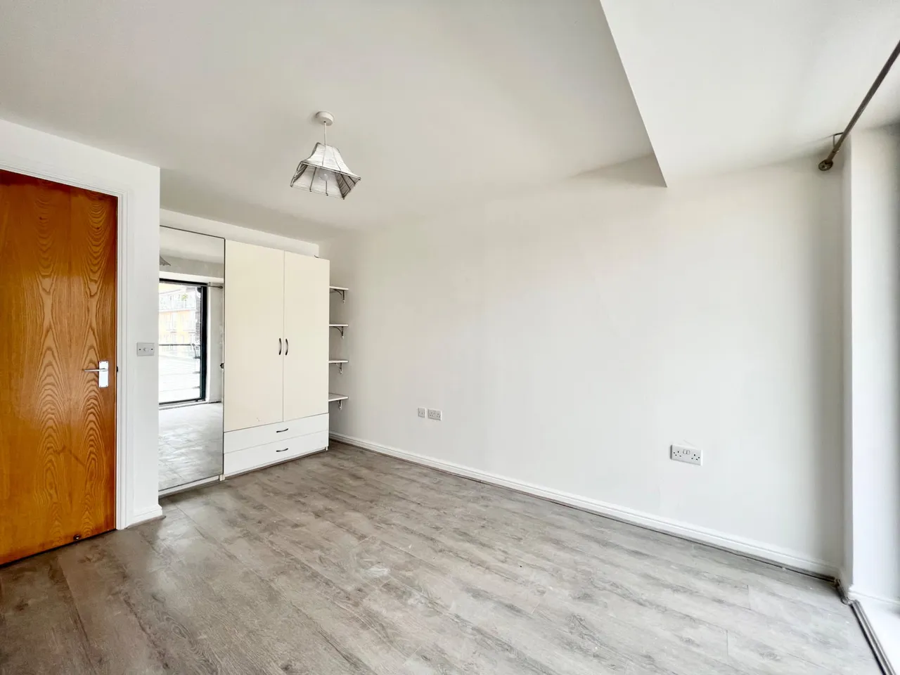 Highfield Road, Feltham, TW13 4GS, photo 3