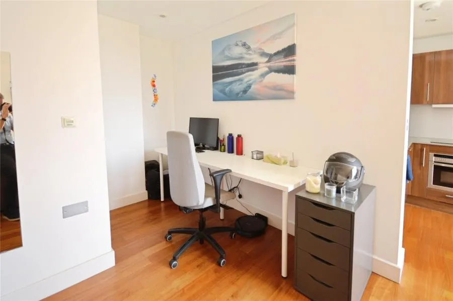 The Hayes, Cardiff, CF10, photo 7