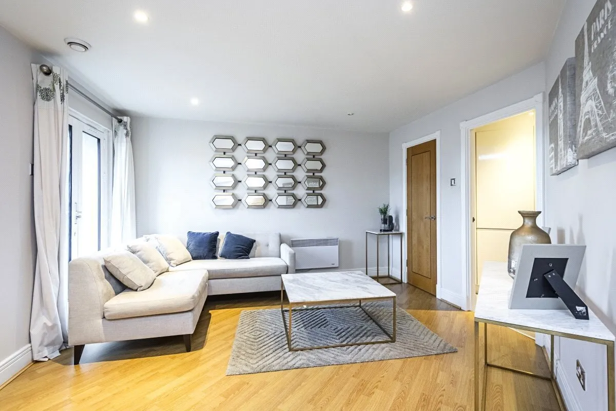 1 bed flat for sale — Tollard House, London, W14