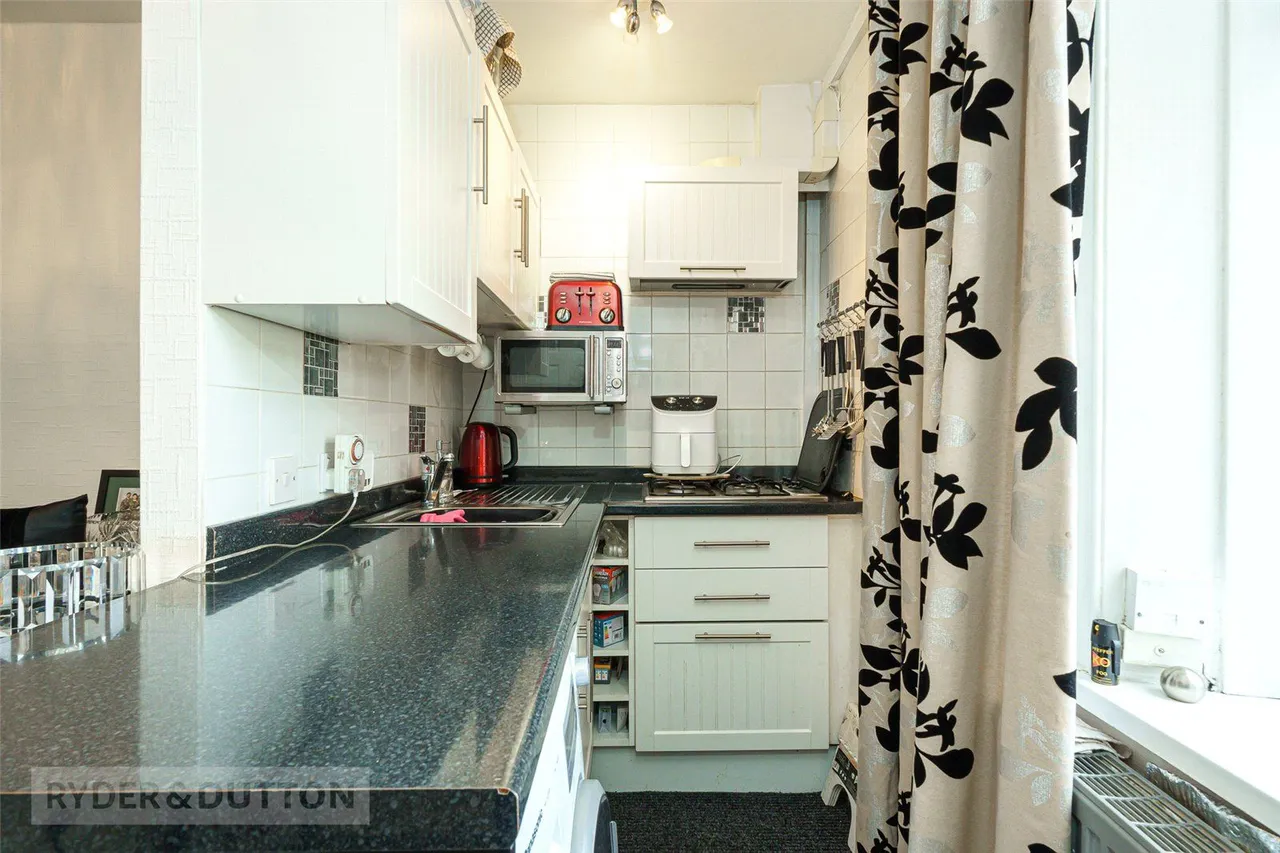 Fartown Green Road, Huddersfield, HD2, photo 5