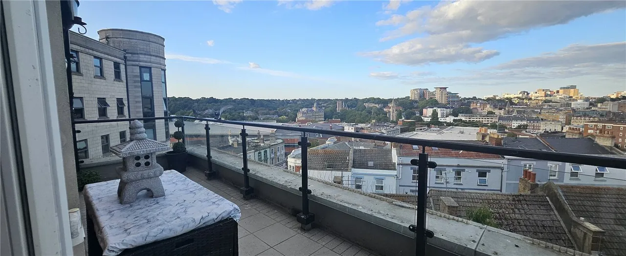 Commercial Road, Bournemouth, BH2, photo 19