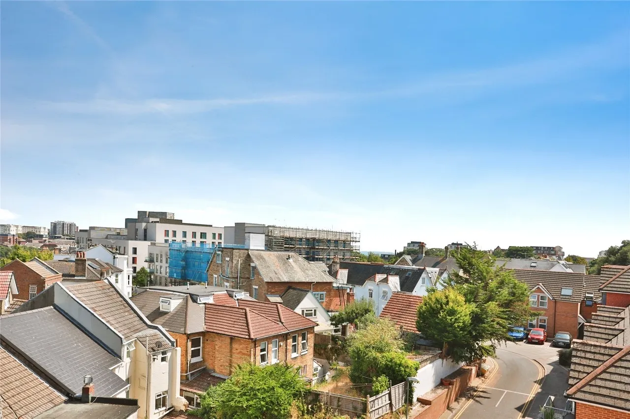 Commercial Road, Bournemouth, BH2, photo 18