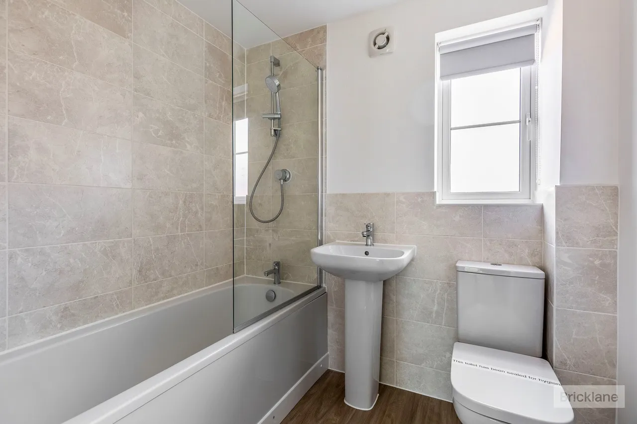 Menzel Road, Weldon, NN17, photo 9