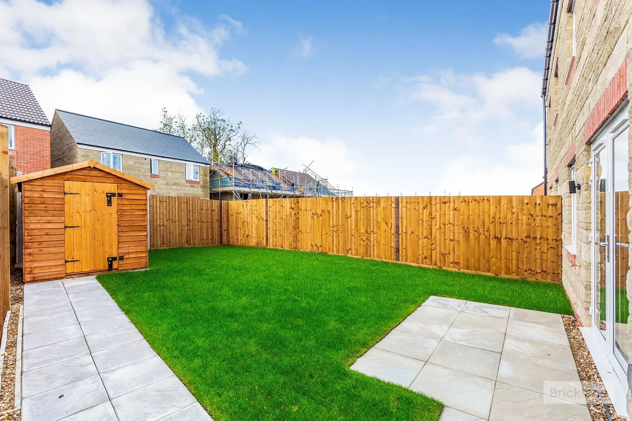 Menzel Road, Weldon, NN17, photo 10
