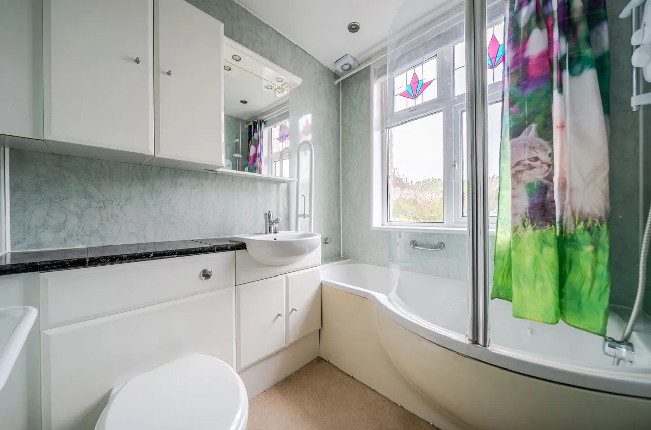 Colville Road, Drayton, PO6, photo 8