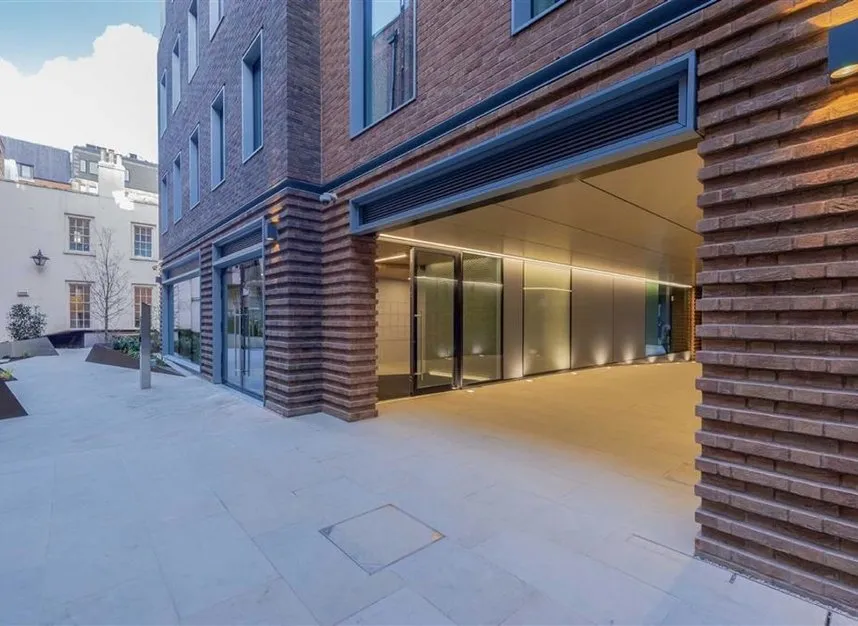 Hobhouse Court, Fitzrovia & Covent Garden, SW1Y, photo 7