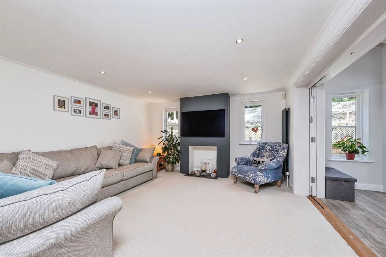 Brook Farm, Hinton-In-The-Hedges, NN13, photo 6