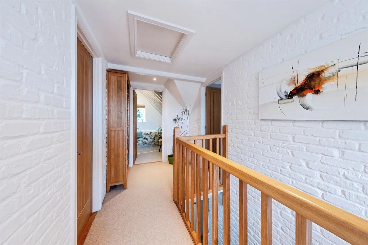 Brook Farm, Hinton-In-The-Hedges, NN13, photo 18