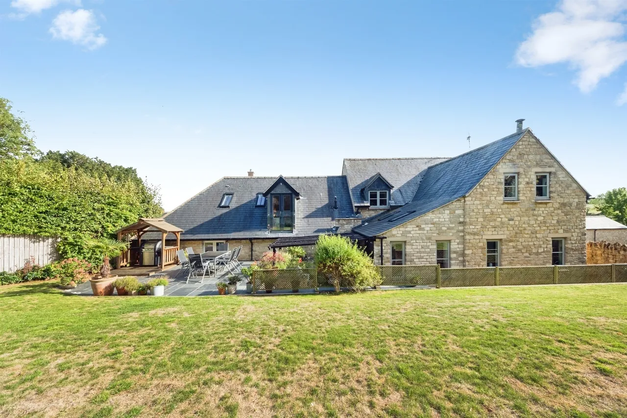 Brook Farm, Hinton-In-The-Hedges, NN13, photo 29