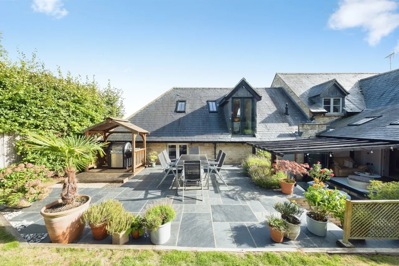 Brook Farm, Hinton-In-The-Hedges, NN13, photo 31