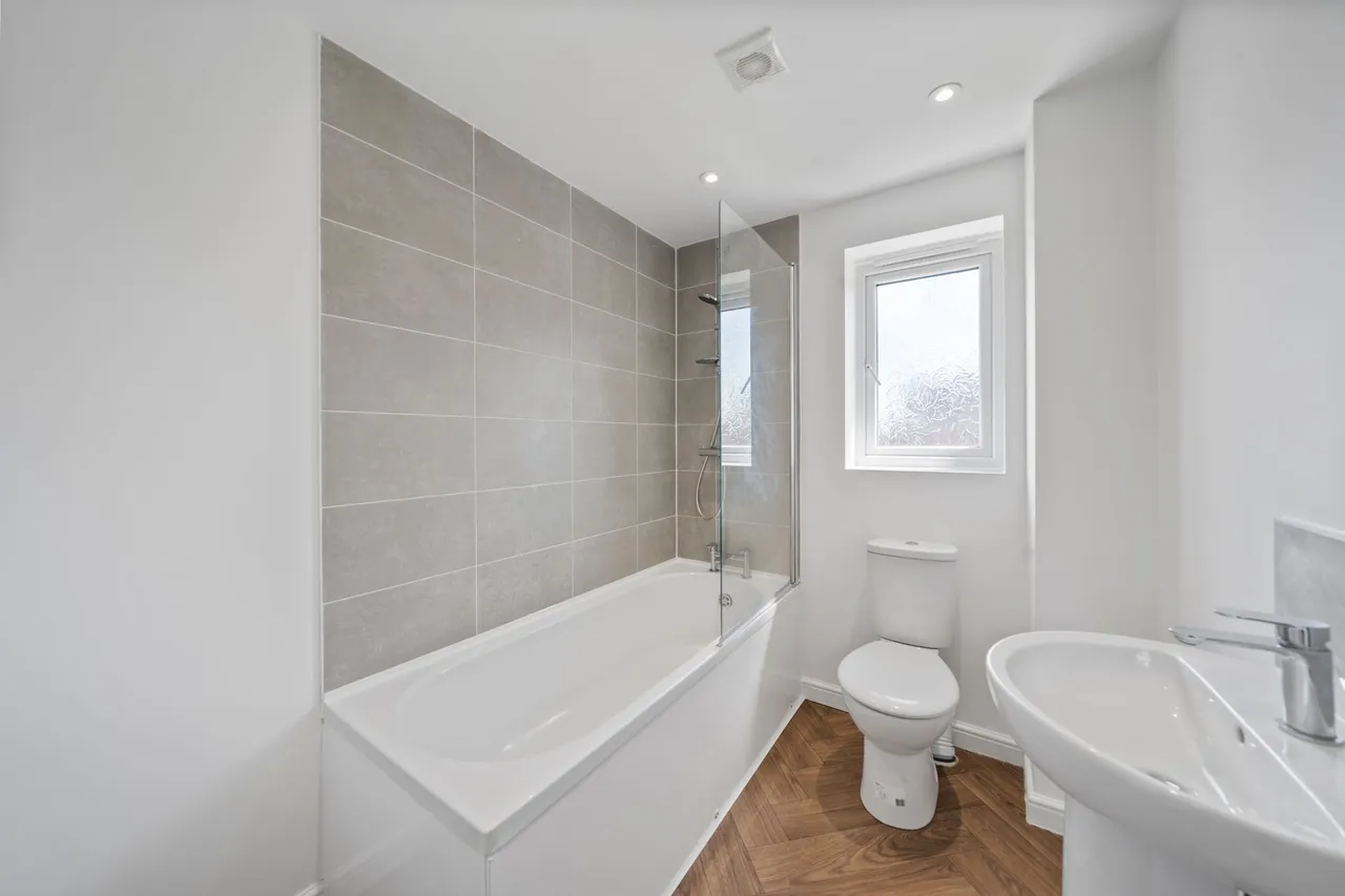 Brock Place, Platt Bridge, Wigan, Wigan, WN2 5FJ, photo 9
