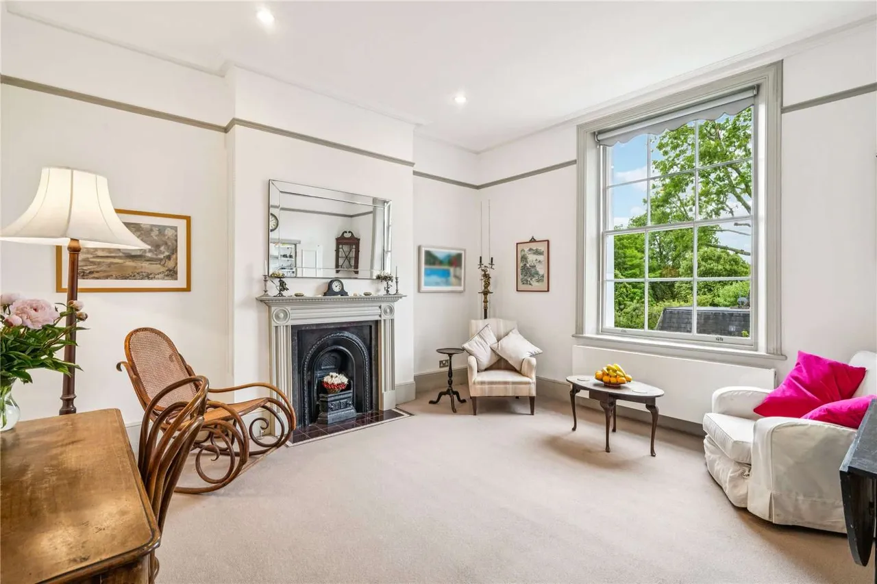 2 bed flat for sale — King Henrys Road, Primrose Hill, London, NW3 3RB