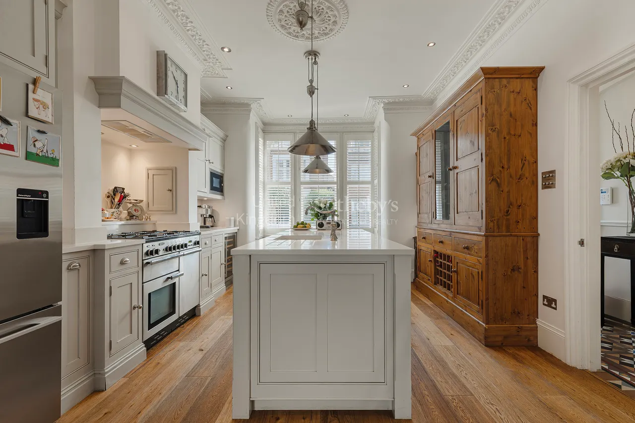 Thornton Avenue, Chiswick, West London, photo 4