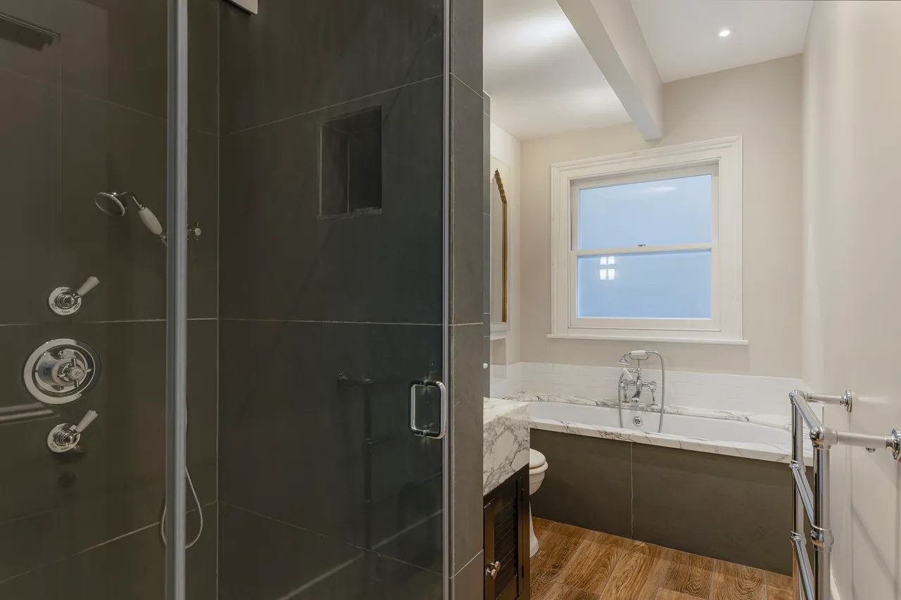Thornton Avenue, Chiswick, West London, photo 12