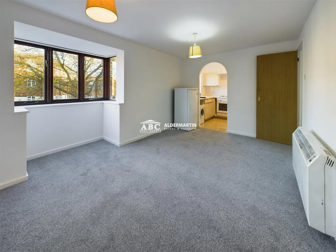 1 bed flat for sale — Magpie Close, London