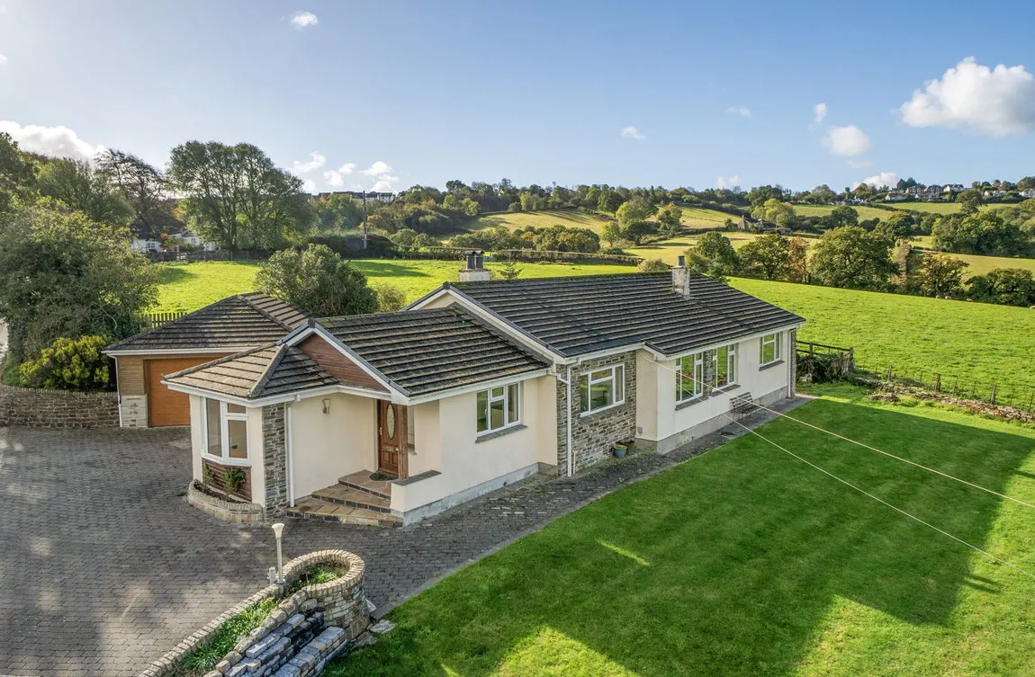 3 bed house for sale, Higher Bamham, Launceston, PL15