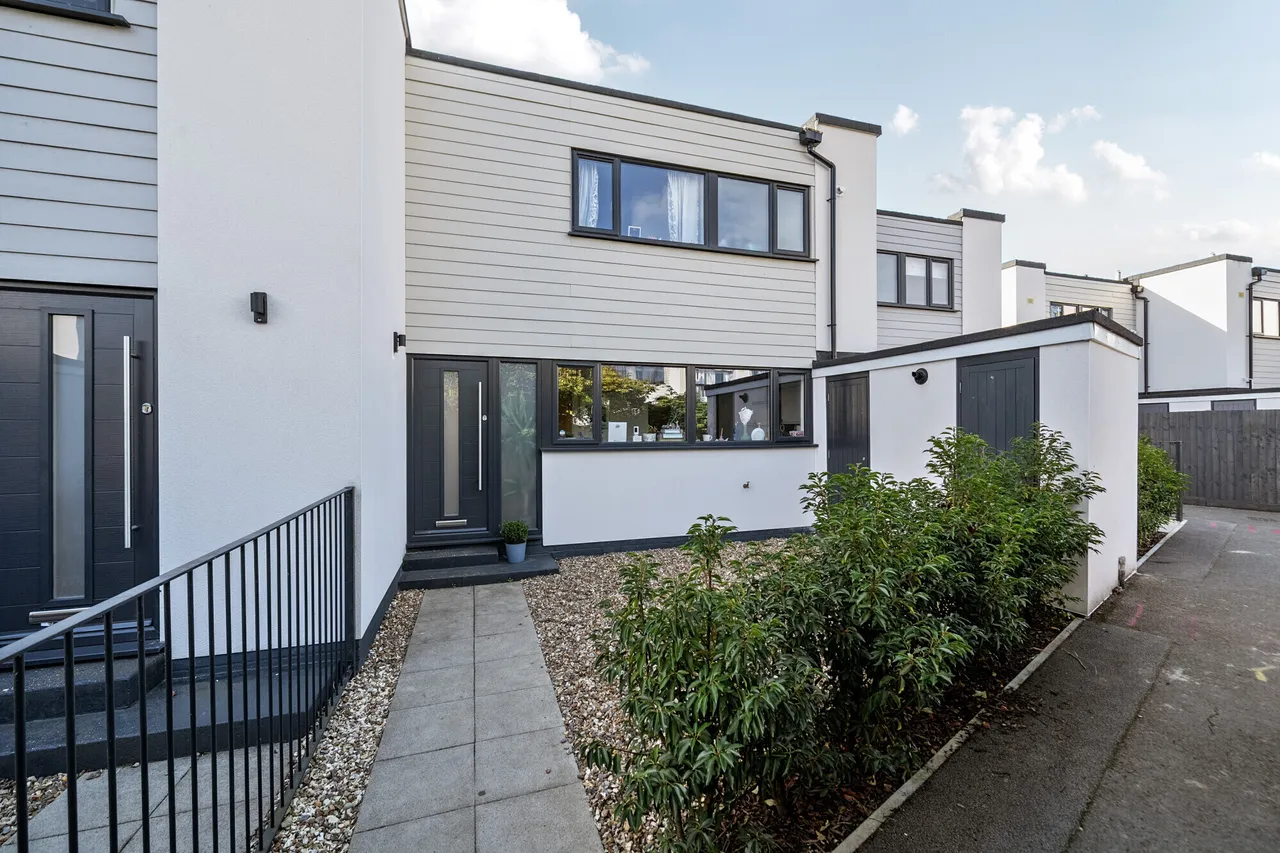 3 bed house for sale, Cavalry Crescent, Windsor, SL4
