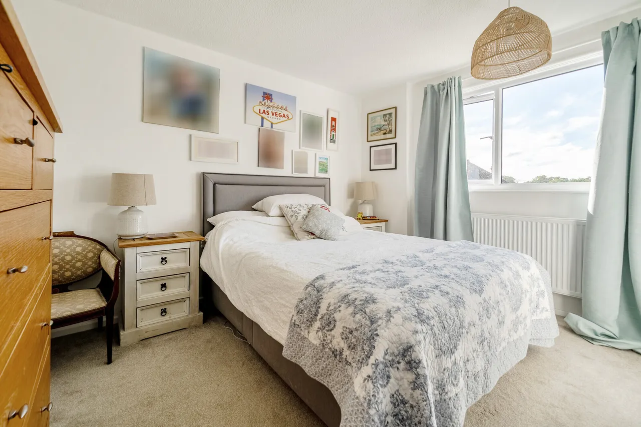 Cavalry Crescent, Windsor, SL4, photo 5