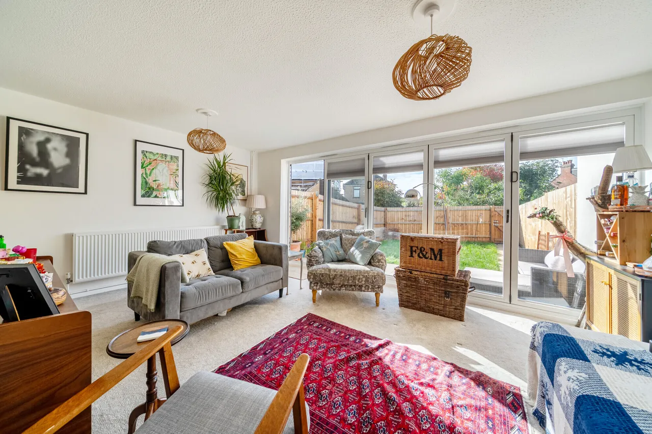Cavalry Crescent, Windsor, SL4, photo 4