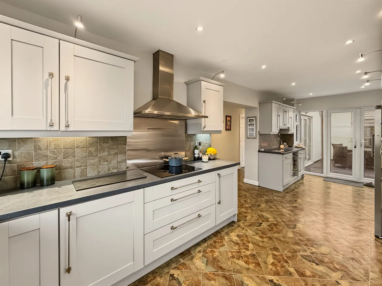 Ferndale Avenue, Whitefield, M45, photo 9