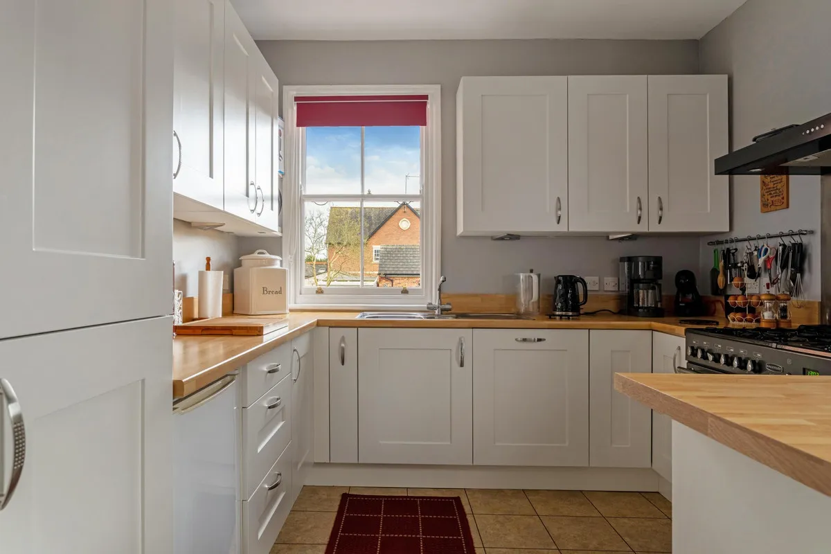 Hillmorton Road, Rugby, CV22, photo 12