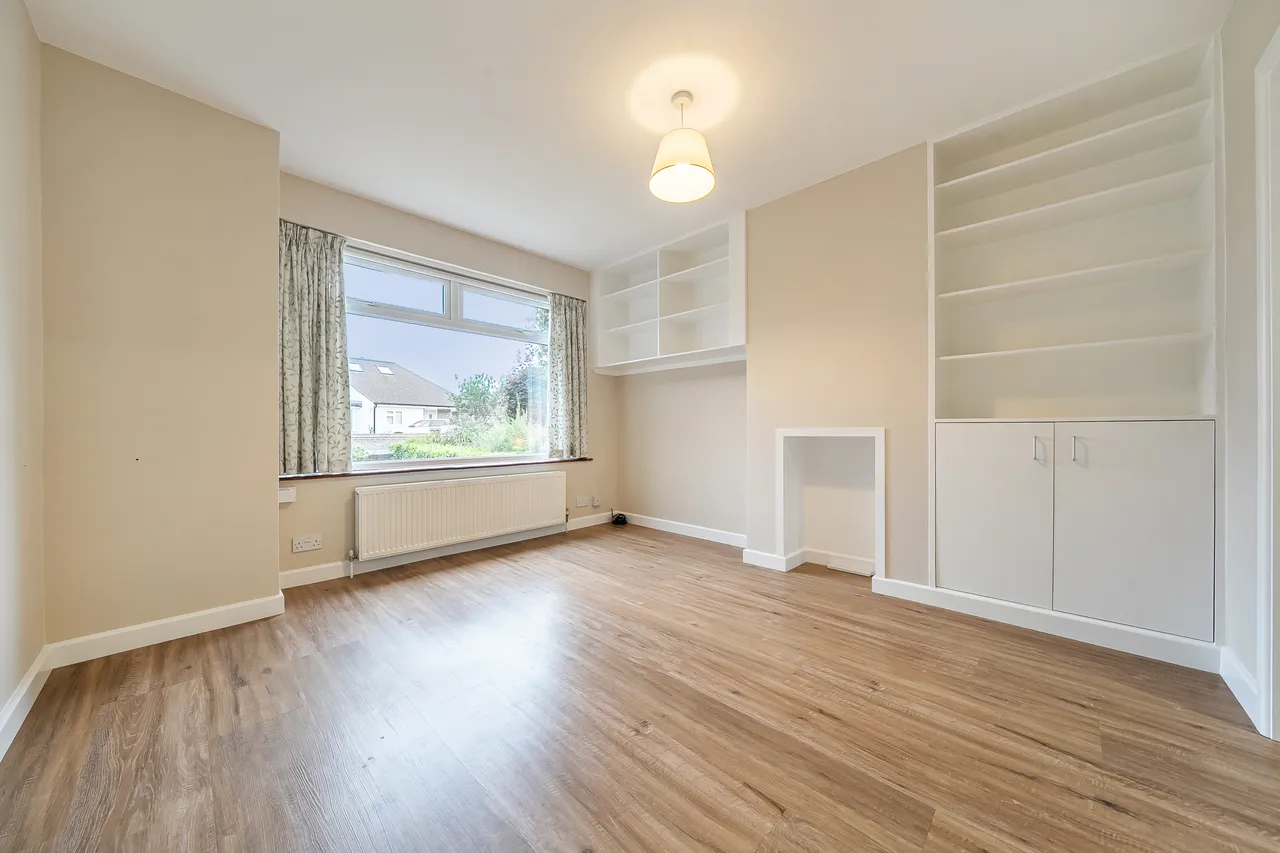 Cootes Avenue, Horsham, RH12, photo 6